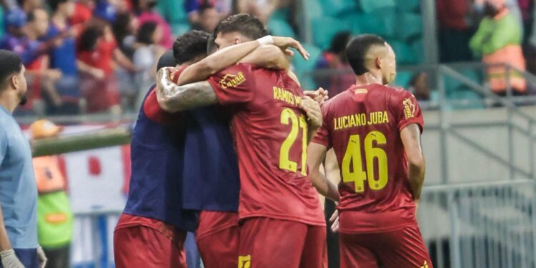 Em noite de reviravoltas, Bahia empata com o Fluminense na Arena Fonte Nova