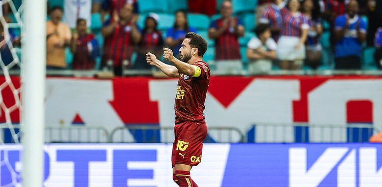 Everton Ribeiro será desfalque contra o Corinthians na Neo Química Arena