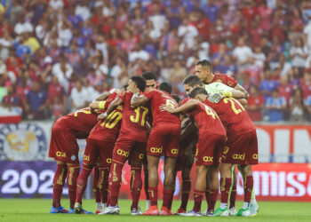 Bahia mantém negociações e pode anunciar reforço ainda nesta semana, diz Rogério Ceni