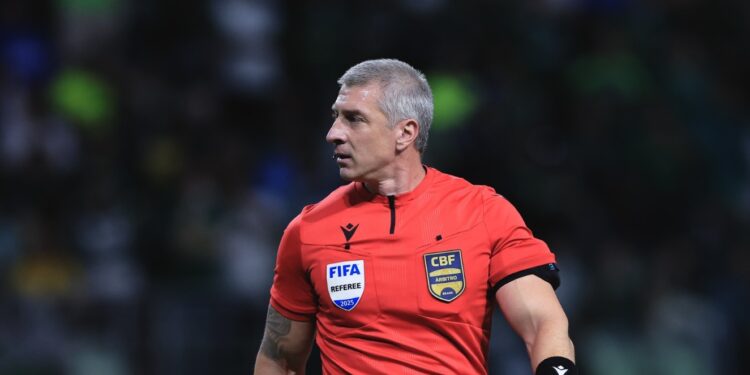 Anderson Daronco é escalado para apitar Bahia x Sport pelo Campeonato Brasileiro