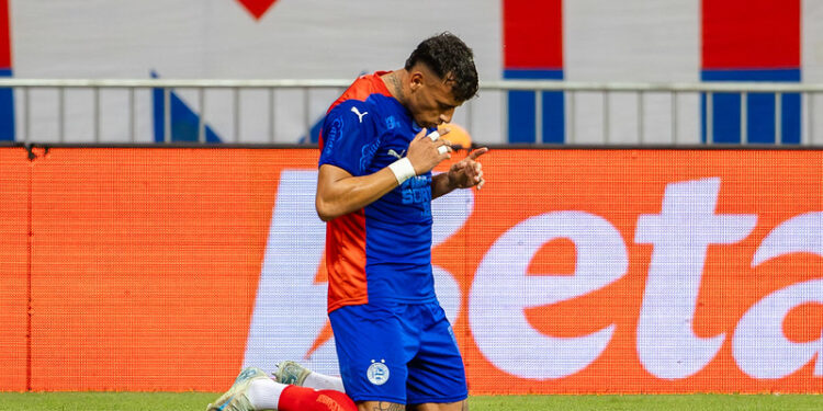 Bahia perto de concretizar a maior negociação de sua história com venda de Lucho Rodríguez