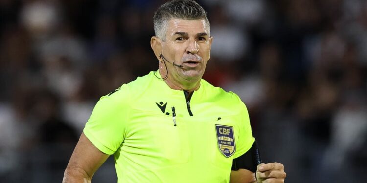 Marcelo de Lima Henrique é escalado para apitar Bahia x Red Bull Bragantino no Campeonato Brasileiro