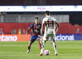 Nestor critica desempenho do Bahia fora de casa e cobra evolução: “precisamos mudar isso”