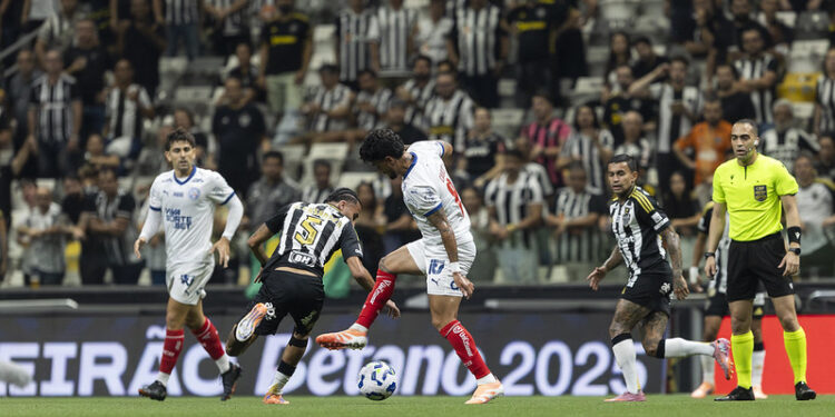 Bahia critica falta de critério e cobra profissionalização da arbitragem após jogo com o Atlético-MG