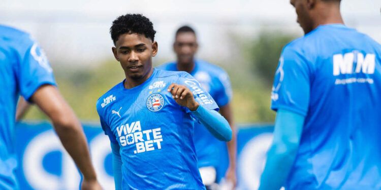 Bahia deve emprestar meia Vitinho ao Santa Cruz para a temporada de 2026