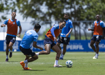 Bahia faz último treino antes da decisão contra o Fluminense pelo Campeonato Brasileiro