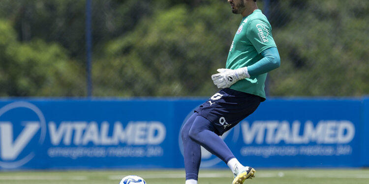 Bahia acerta contratação em definitivo do goleiro Ronaldo