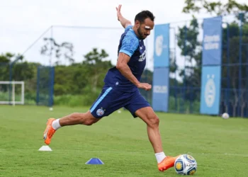 Yago Felipe e Caio Roque deixam o Bahia após fim de empréstimo