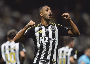 Bahia encaminha venda do zagueiro Vitor Hugo ao Atlético-MG por R$ 6,4 milhões