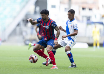 Bahia recusa proposta do São Paulo por Cauly e mantém meia no elenco