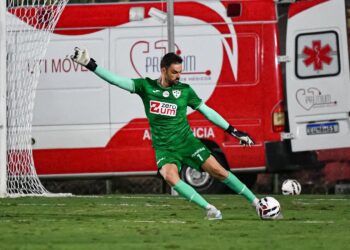 Bahia demonstra interesse no goleiro Bruno Bertinato, da Portuguesa