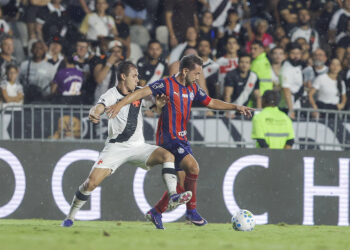 Com gol de Luciano Juba, Bahia vence o Vasco por 1 a 0 em São Januário