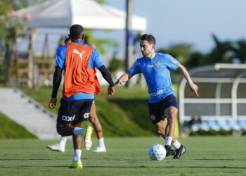 Bahia treina no CT e ajusta últimos detalhes para encarar o Vasco pelo Brasileirão