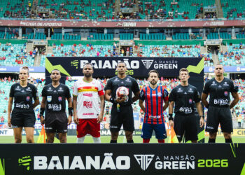 Sob vaias e tensão, Bahia faz 4 a 2 na Juazeirense e garante vaga na final do Baianão