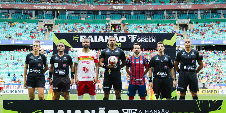 Sob vaias e tensão, Bahia faz 4 a 2 na Juazeirense e garante vaga na final do Baianão